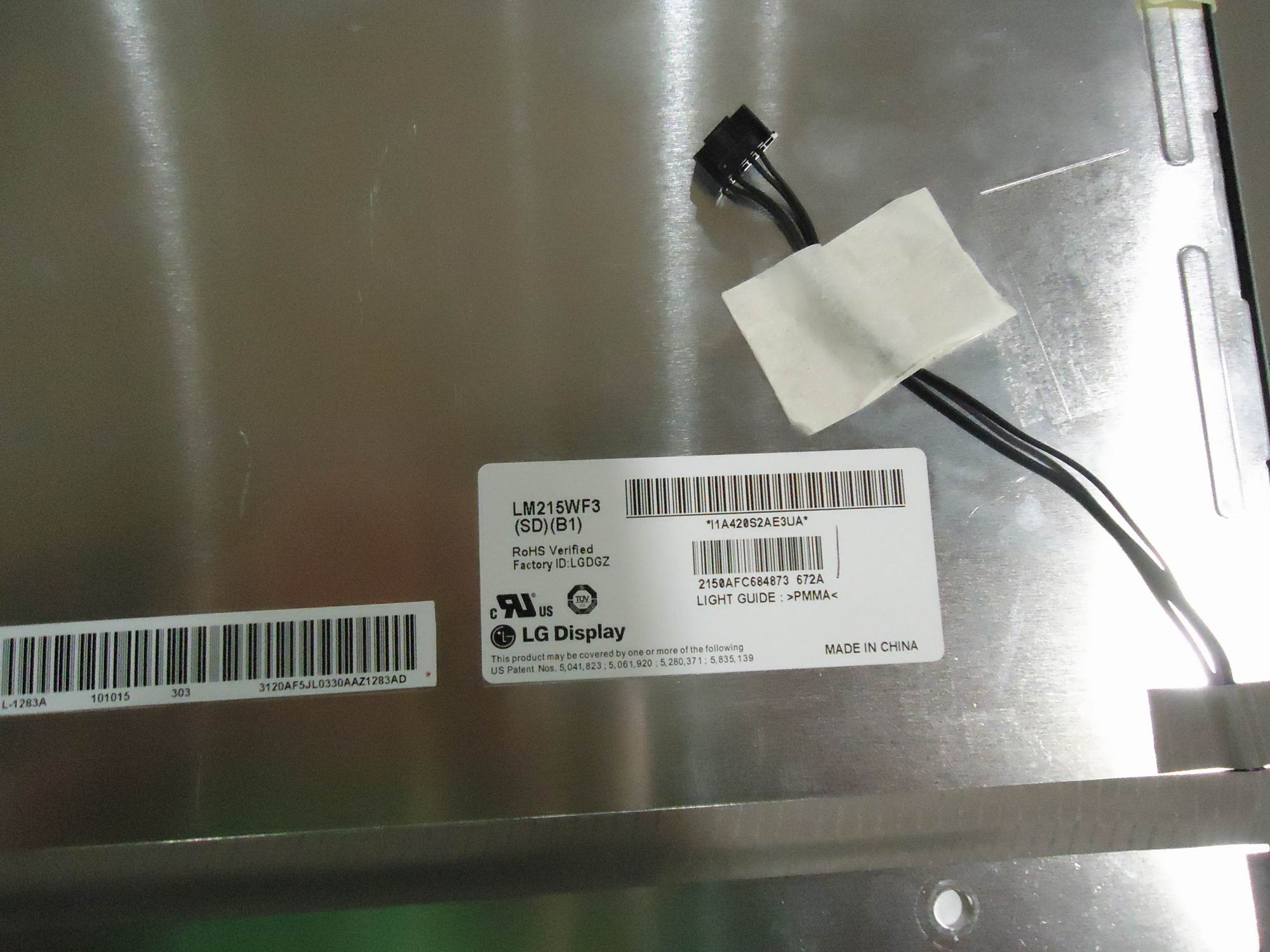 LM215WF3_01